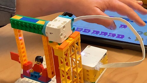 Ett programmeringsbygge av lego